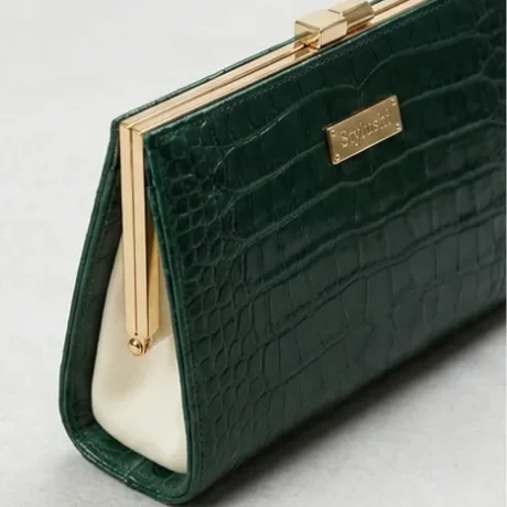 green clutch 1